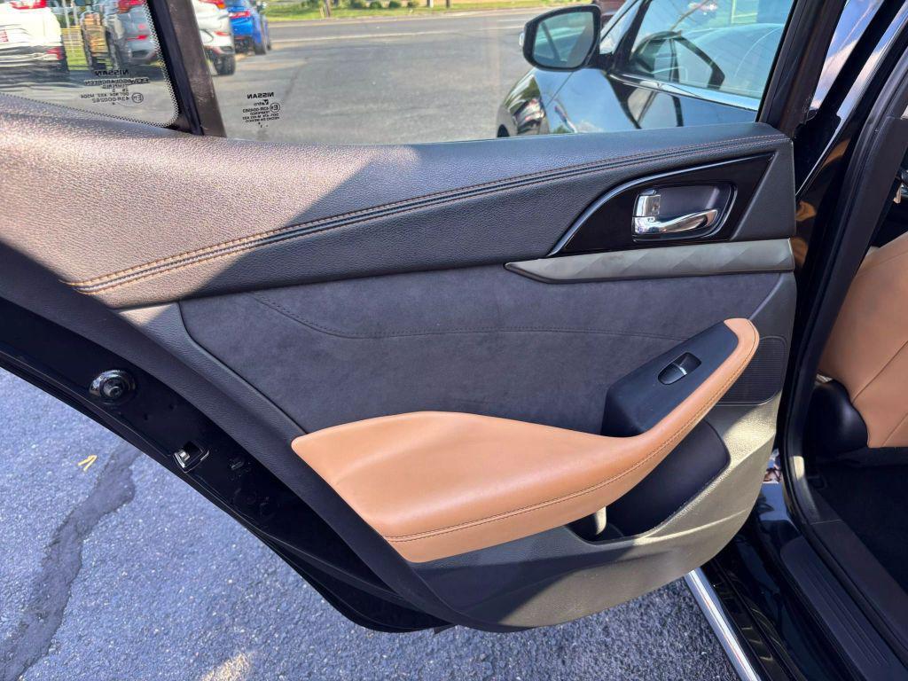 used 2016 Nissan Maxima car, priced at $19,995