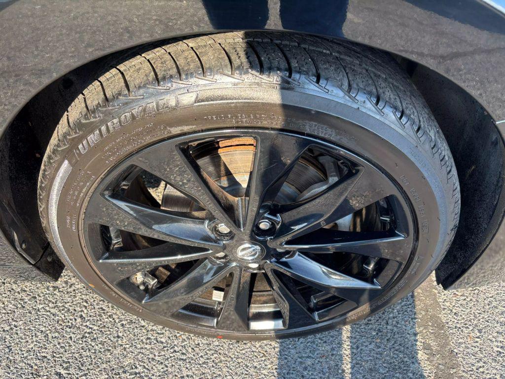 used 2016 Nissan Maxima car, priced at $19,995