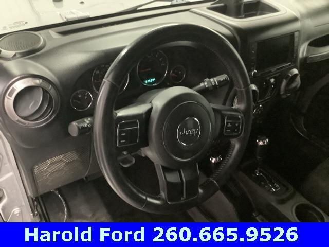 used 2015 Jeep Wrangler Unlimited car, priced at $13,562