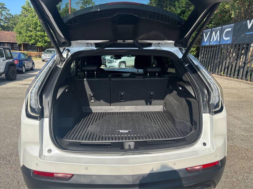 used 2023 Cadillac XT4 car, priced at $28,900
