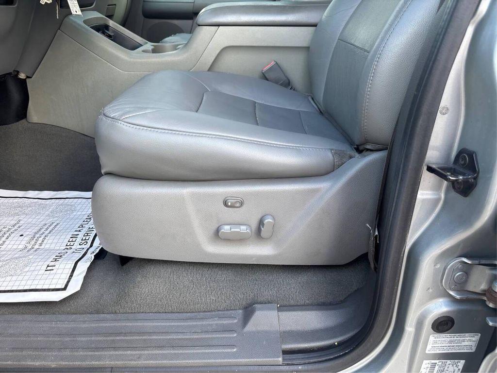 used 2006 Ford Expedition car, priced at $11,900