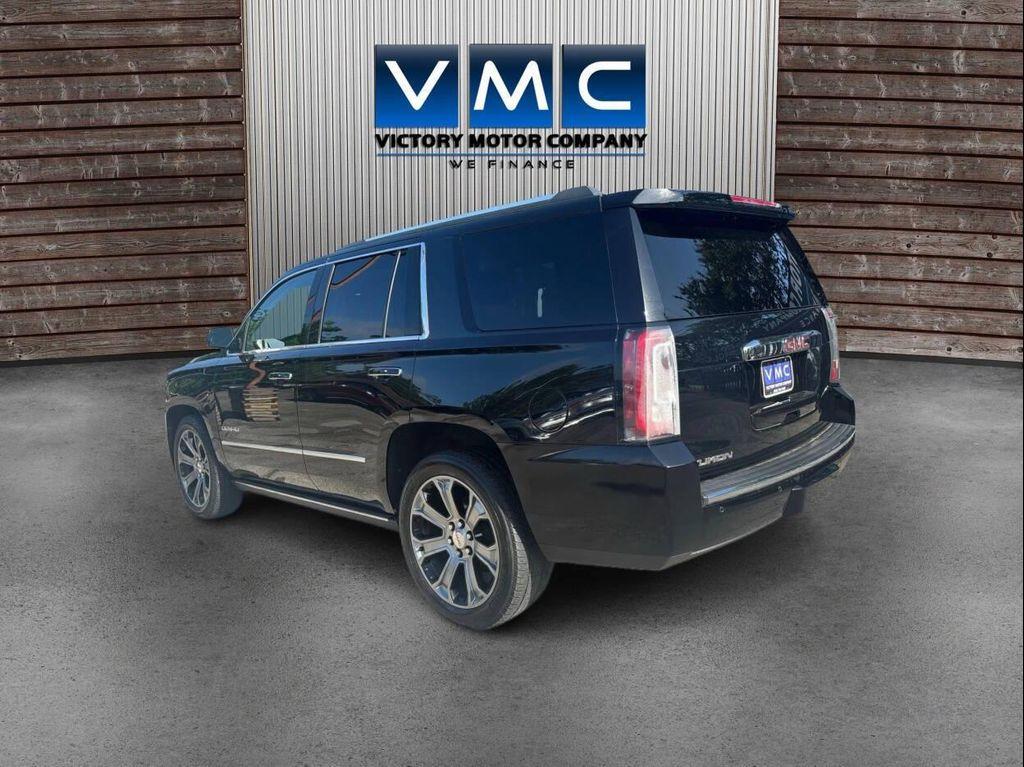 used 2018 GMC Yukon car, priced at $28,900