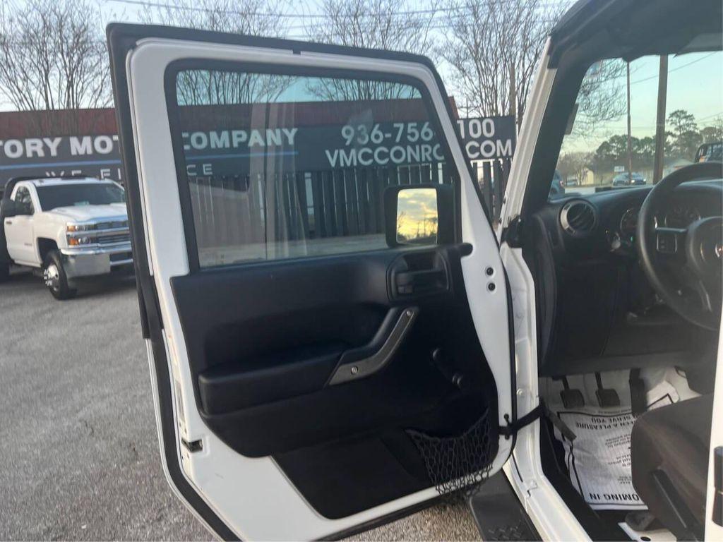 used 2016 Jeep Wrangler Unlimited car, priced at $20,900