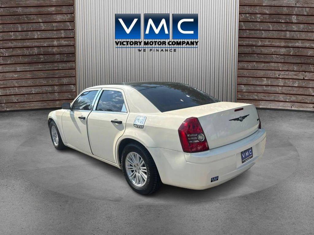 used 2009 Chrysler 300 car, priced at $9,995