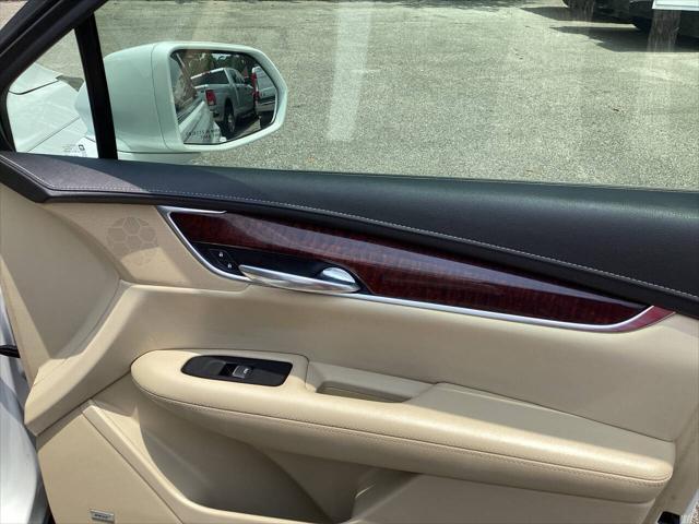 used 2017 Cadillac XT5 car, priced at $12,900