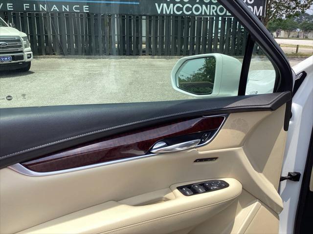 used 2017 Cadillac XT5 car, priced at $12,900