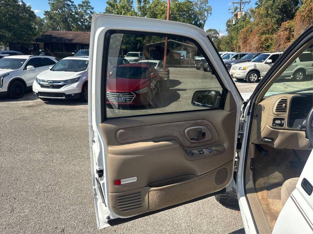 used 1999 Chevrolet Tahoe car, priced at $10,900