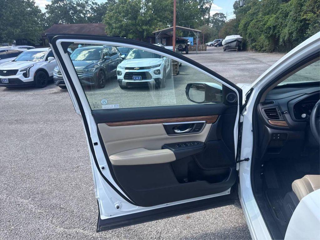 used 2019 Honda CR-V car, priced at $27,900