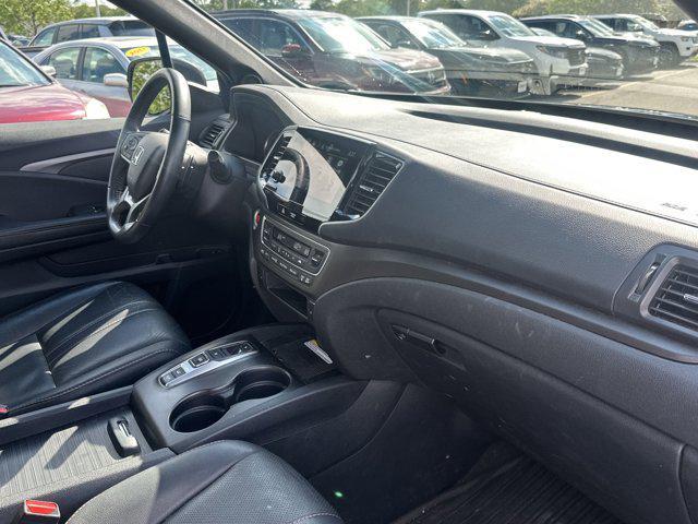 used 2022 Honda Pilot car, priced at $35,991