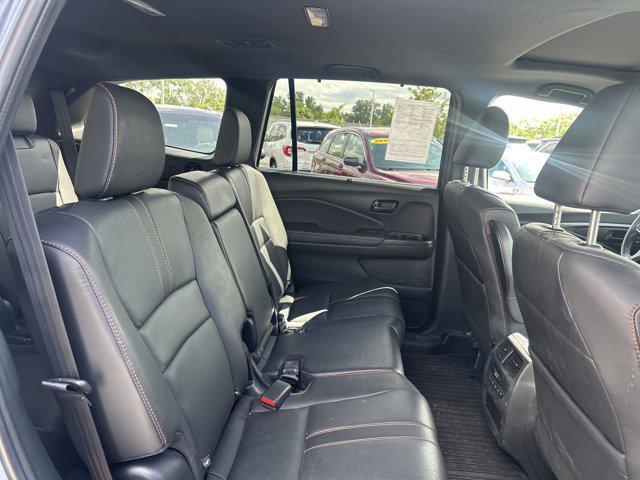 used 2022 Honda Pilot car, priced at $35,991
