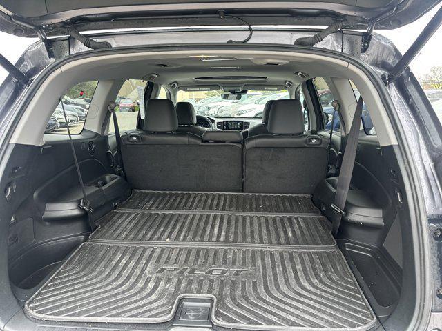 used 2022 Honda Pilot car, priced at $35,999