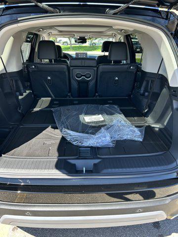 new 2025 Honda Pilot car, priced at $49,990