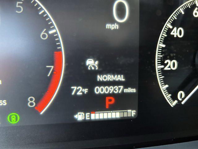 new 2025 Honda Pilot car, priced at $49,990