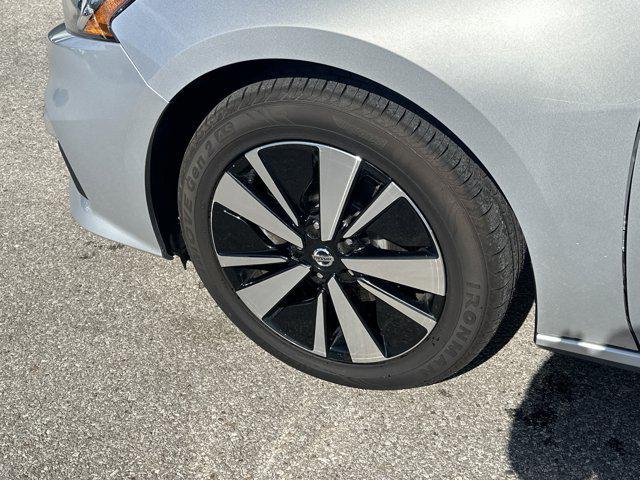 used 2021 Nissan Altima car, priced at $18,992