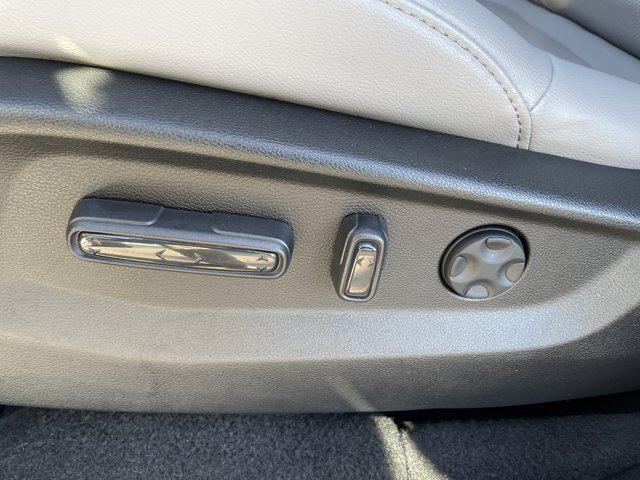 used 2022 Honda CR-V car, priced at $29,993
