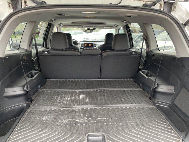 used 2022 Honda Pilot car, priced at $35,761