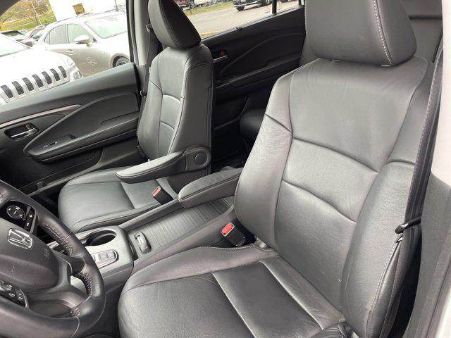 used 2022 Honda Pilot car, priced at $35,761