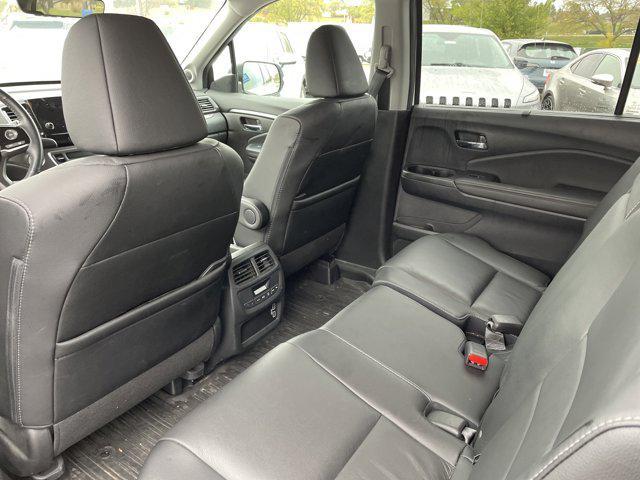used 2022 Honda Pilot car, priced at $35,761