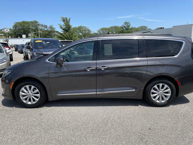 used 2017 Chrysler Pacifica car, priced at $11,496