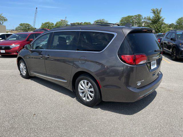 used 2017 Chrysler Pacifica car, priced at $11,496