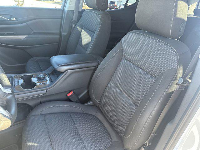 used 2022 GMC Acadia car, priced at $19,998