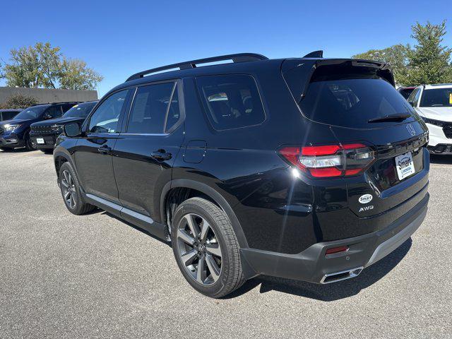 used 2025 Honda Pilot car, priced at $51,992