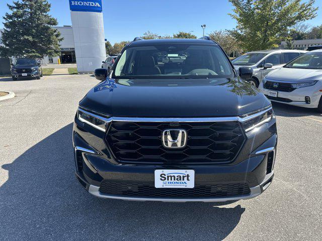 used 2025 Honda Pilot car, priced at $51,992