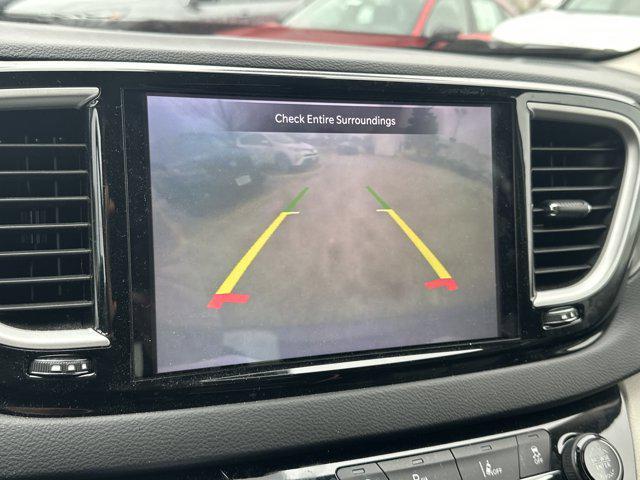 used 2022 Chrysler Pacifica car, priced at $18,992