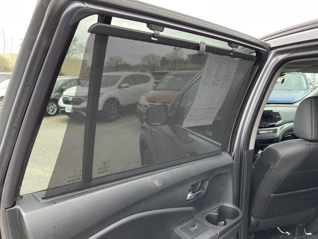 used 2022 Honda Pilot car, priced at $34,992