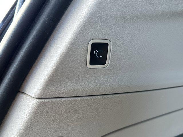 used 2020 Chrysler Pacifica car, priced at $15,522