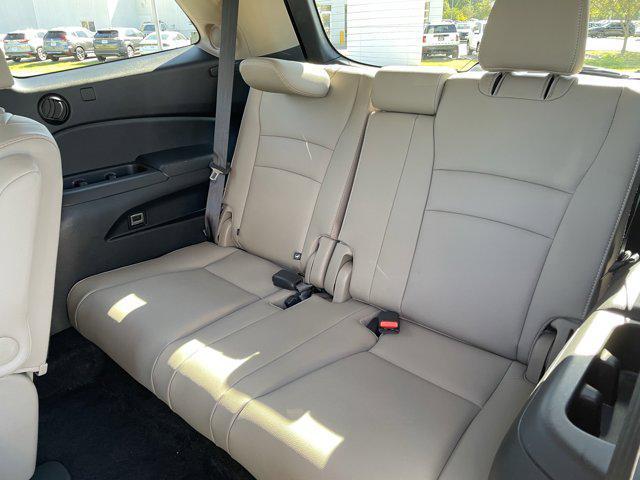 used 2022 Honda Pilot car, priced at $36,995