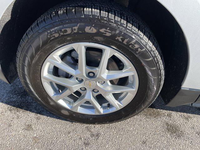 used 2022 Chevrolet Equinox car, priced at $19,293