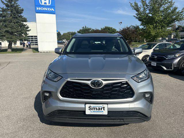 used 2020 Toyota Highlander car, priced at $30,795