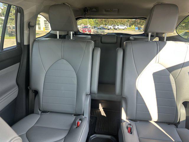 used 2020 Toyota Highlander car, priced at $30,795