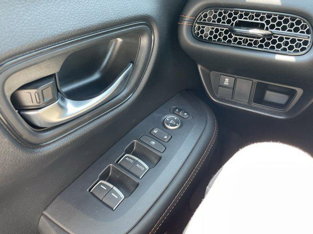 used 2025 Honda HR-V car, priced at $28,992