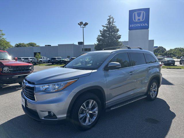 used 2016 Toyota Highlander car, priced at $23,883