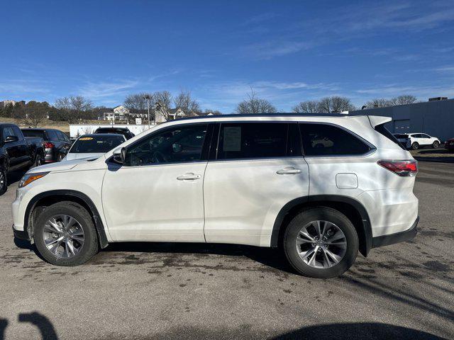 used 2015 Toyota Highlander car, priced at $22,981