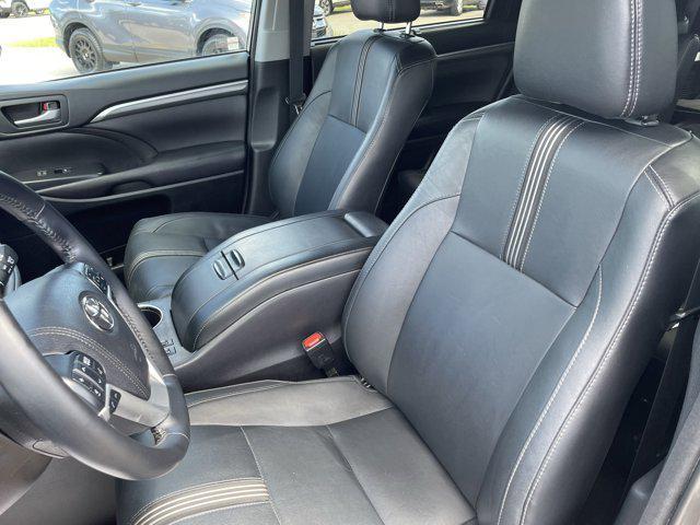 used 2017 Toyota Highlander car, priced at $16,993