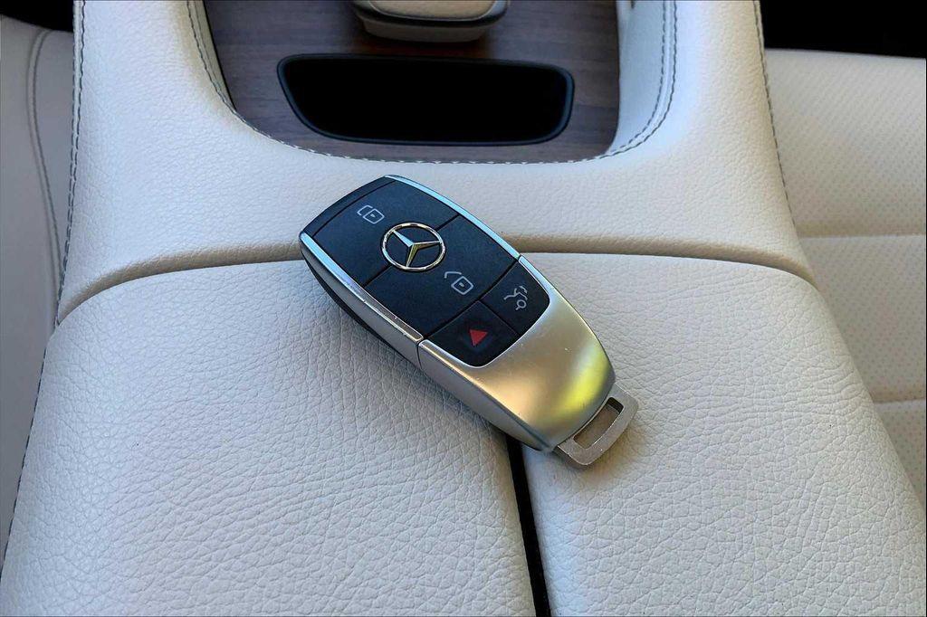 used 2024 Mercedes-Benz GLE 350 car, priced at $59,234