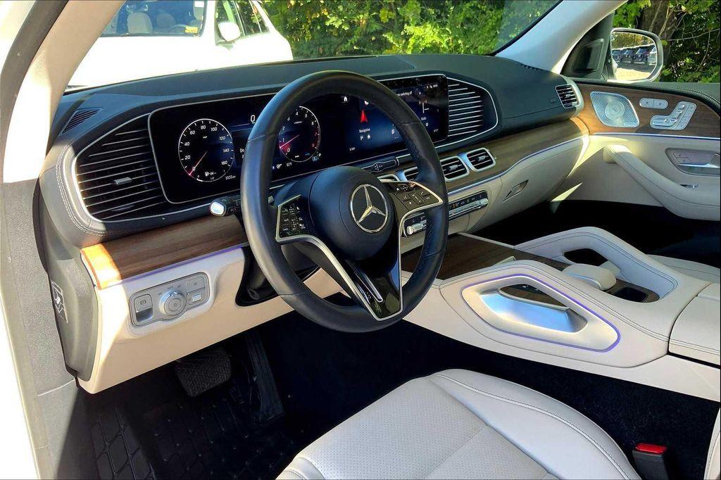 used 2024 Mercedes-Benz GLE 350 car, priced at $59,234