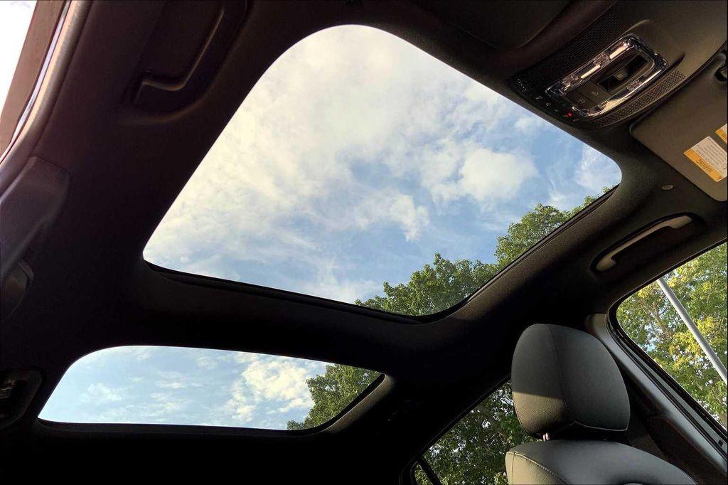 new 2026 Mercedes-Benz GLA 250 car, priced at $51,625