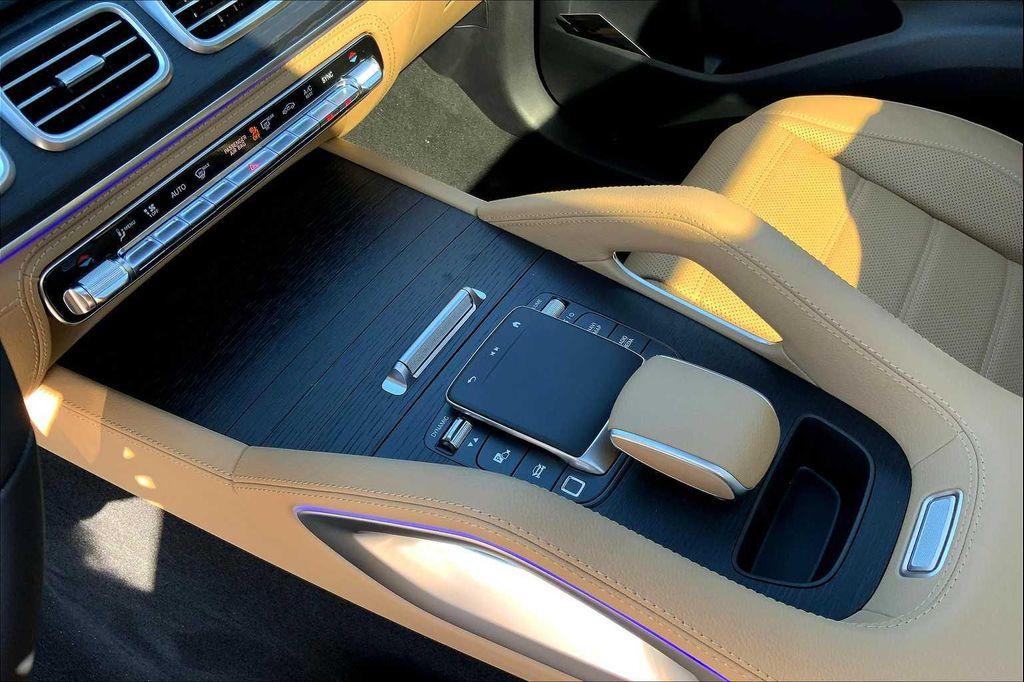new 2026 Mercedes-Benz GLE 450 car, priced at $84,485