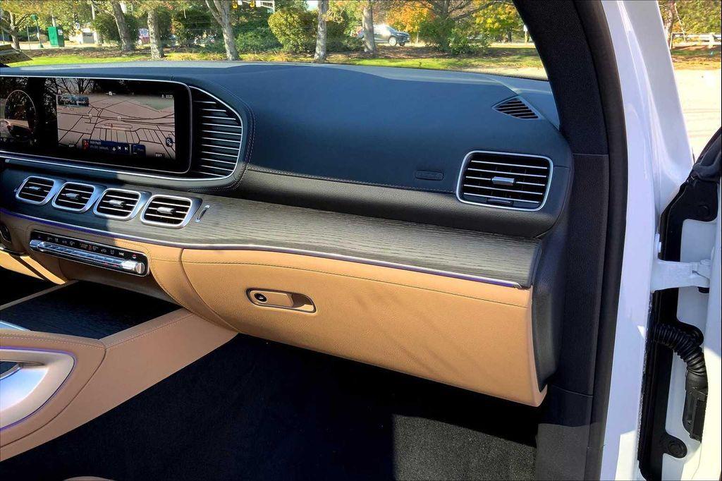 new 2026 Mercedes-Benz GLE 450 car, priced at $84,485