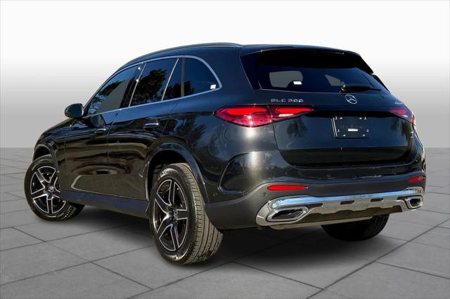 new 2025 Mercedes-Benz GLC 300 car, priced at $60,585