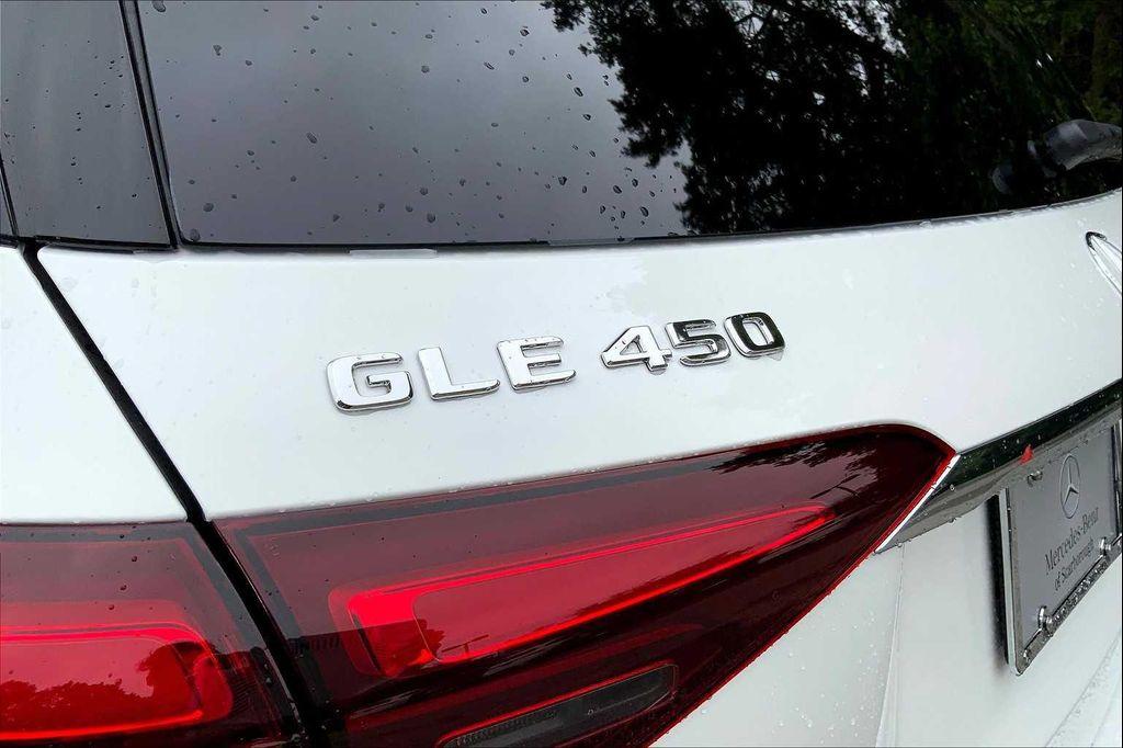 new 2026 Mercedes-Benz GLE 450 car, priced at $84,065