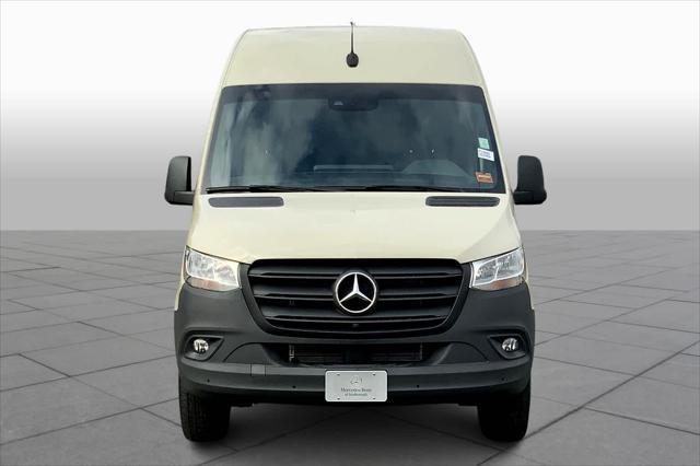 used 2024 Mercedes-Benz Sprinter 2500 car, priced at $59,362