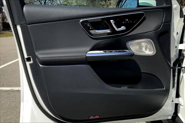 new 2025 Mercedes-Benz GLC 300 car, priced at $58,115