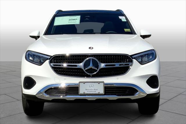 new 2025 Mercedes-Benz GLC 300 car, priced at $58,115