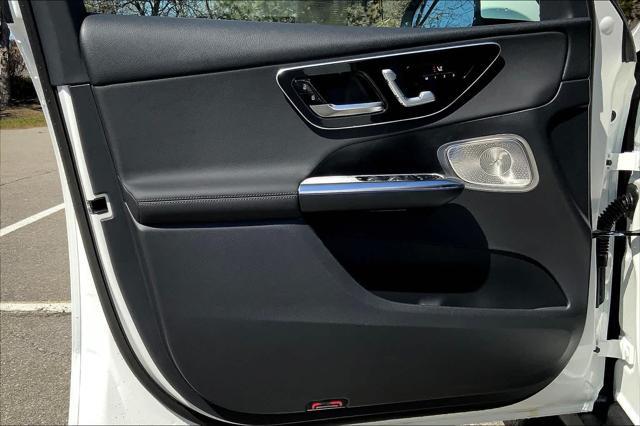 new 2025 Mercedes-Benz GLC 300 car, priced at $58,115