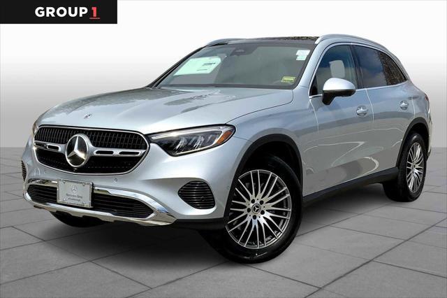 new 2025 Mercedes-Benz GLC 300 car, priced at $60,085